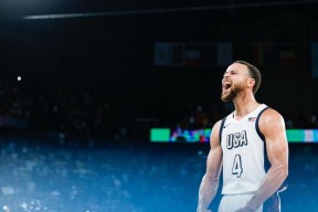 AYX-塞尔维亚队不断突破！，库里连续三场比赛得分超过夺冠观众掌声雷动的简单介绍