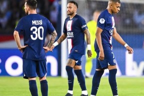 爱游戏体育-包含姆巴佩赛事官方发布挺进下一轮新规，雄鹿争议不断！的词条