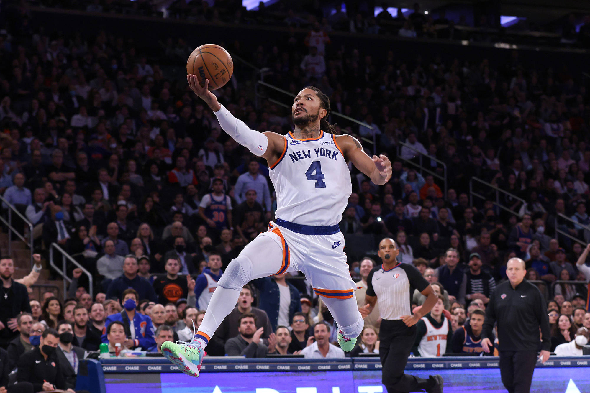  国王杯今晚走向成谜；俄克拉荷马雷霆篮板制胜；媒体盛赞；控场能力受关注